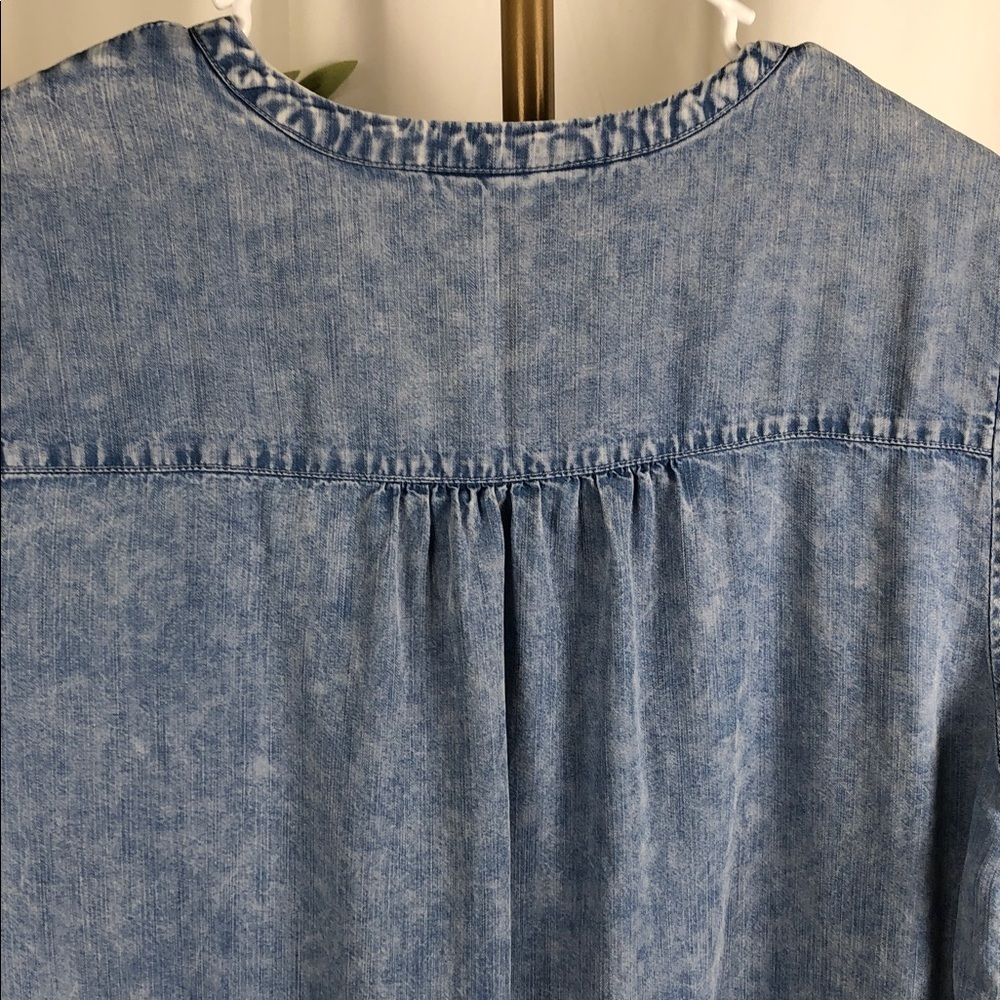 Time and Tru Washed Blue Denim-Look Button Front Bloused Sz L (T4) - Picture 6 of 7